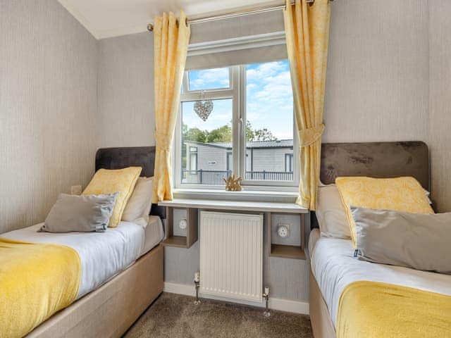 Twin bedroom | Orchard View Lodge, Edlington Moor