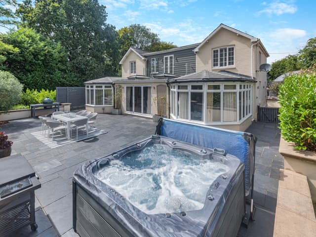 Exterior | Woodlea Farm, Medstead, near Alton