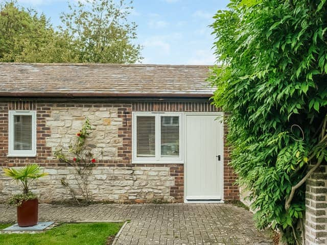 Exterior | Abbotsea - Greenwood Grange Cottages, Higher Bockhampton, near Dorchester