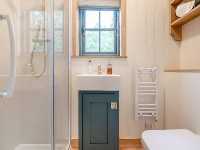 Bathroom | Shepherd&rsquo;s Retreat, Ongar