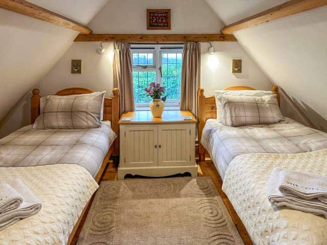 Twin bedroom | The Cottage, Richards Castle, near Ludlow