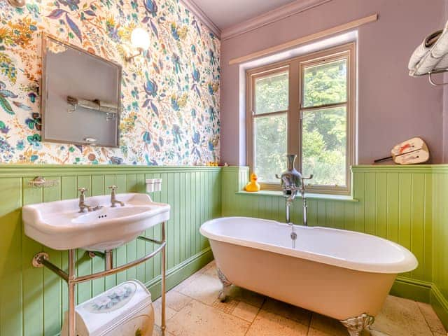 Bathroom | Gadley House East Wing, Buxton