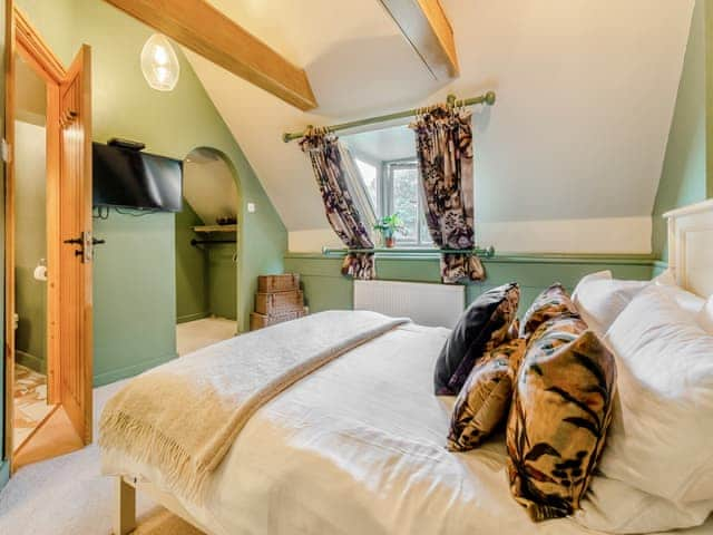 Double bedroom | The Lodge Spa - The Beeches - The Beeches, Pulverbatch, near Shrewsbury