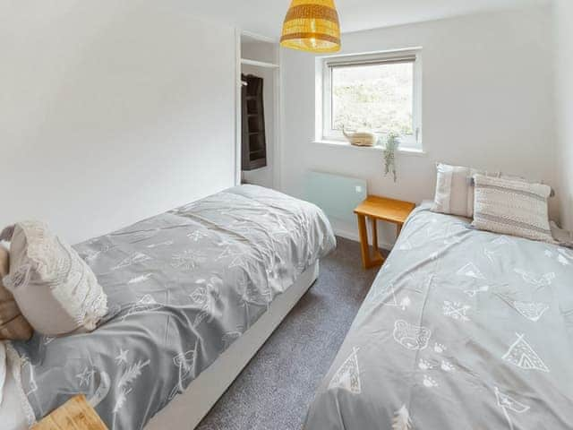 Twin bedroom | Watersedge Retreat, Milnthorpe