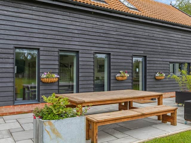 Sitting-out-area | The Owl Barn, Dereham