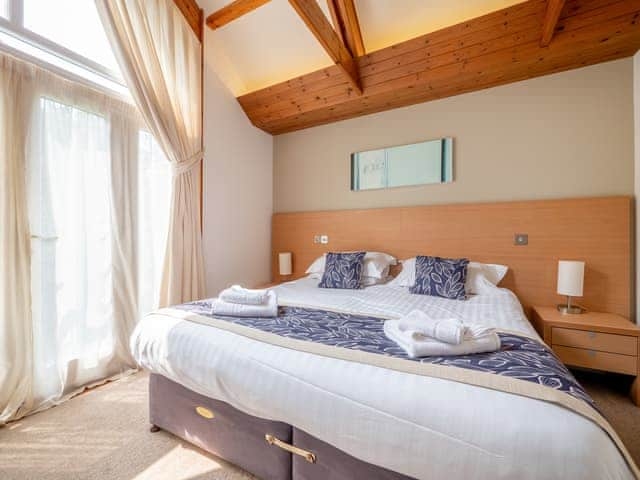 Double bedroom | The Valley - The Haven - The Valley Cottages, Carnon Downs, near Truro