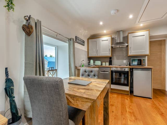 Kitchen | The Granary - The Artists Cottages, Pickering