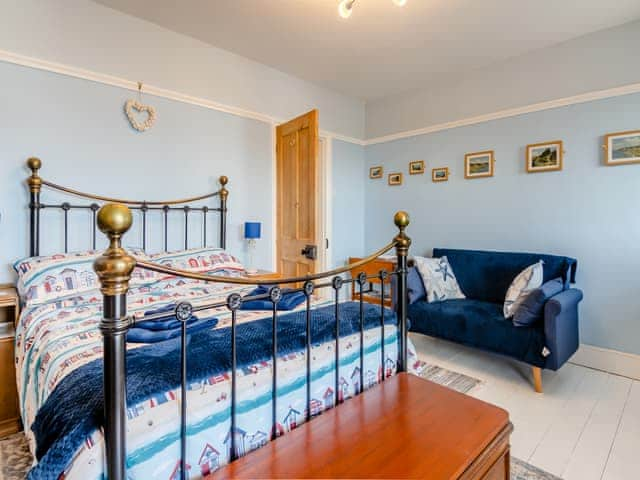 Double bedroom | Beachcombers Retreat, Felixstowe