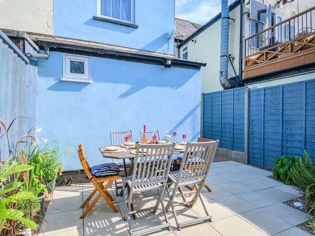 Sitting-out-area | Beachcombers Retreat, Felixstowe