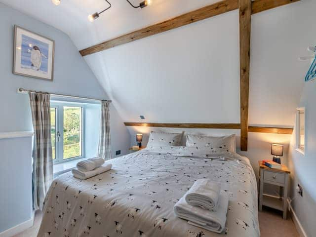 Double/Twin bedroom | The Farmhouse, Ley Farm, Yarcombe