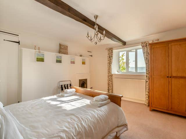 Double bedroom | The Farmhouse, Ley Farm, Yarcombe