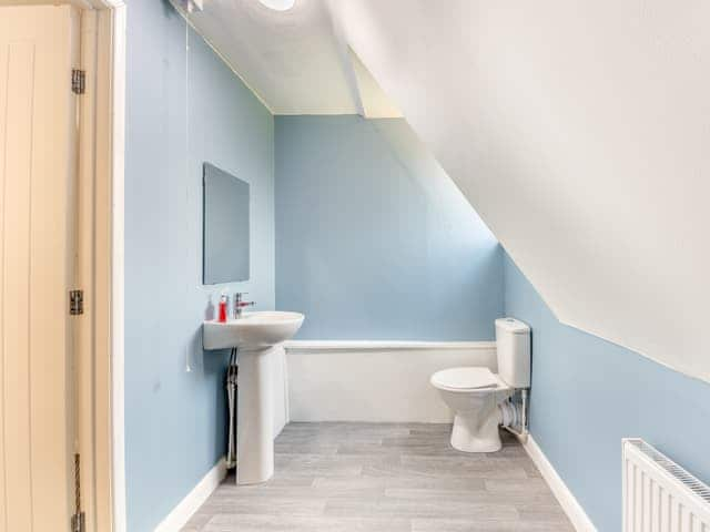 Bathroom | The Paddock, Sloothby. near Skegness