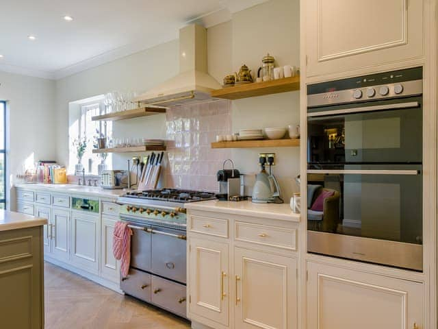 Kitchen | River View, Marlow