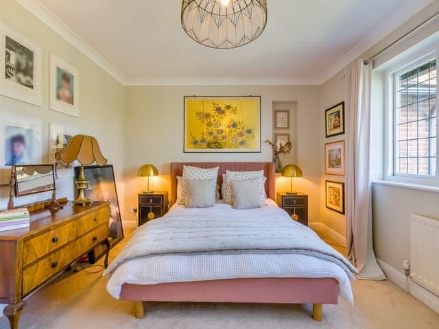 Double bedroom | River View, Marlow