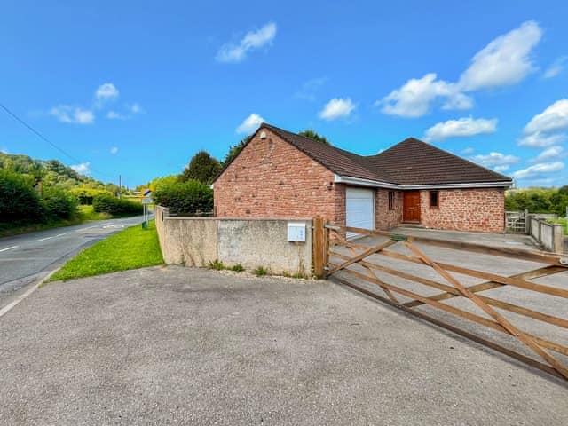 Exterior | Meadow View, Compton Martin, near Cheddar