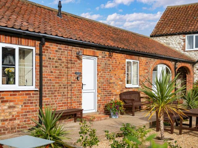 Exterior | Martinmas - Grange Farm Cottages, Sewerby, near Bridlington