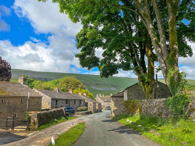 Surrounding area | The Old School, Kettlewell