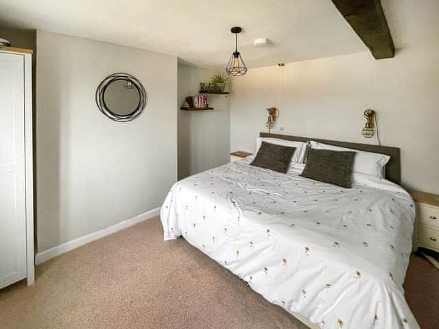 Double/Twin bedroom | The Farmhouse, Ley Farm, Yarcombe