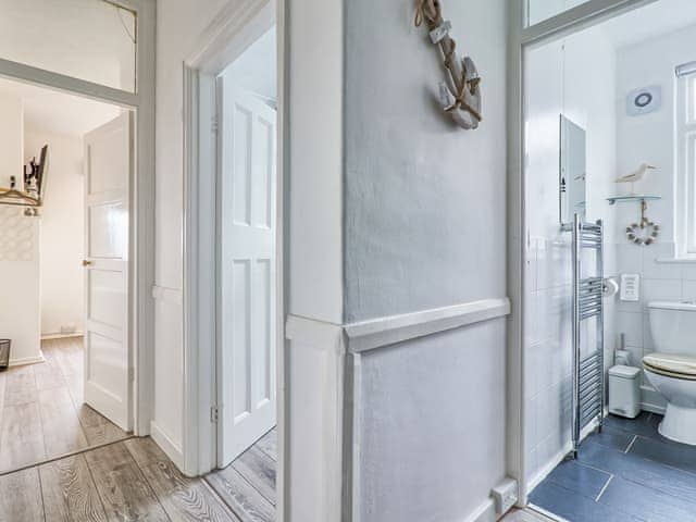 Bathroom | High View House, Walton on the Naze