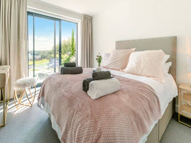 Double bedroom | Seabreeze, St Mawes