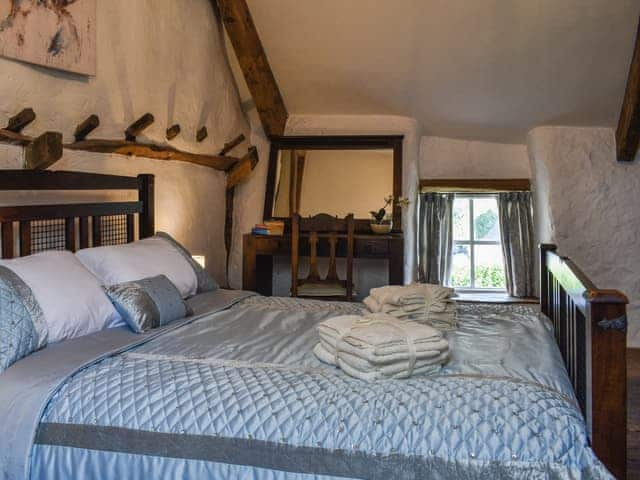 Double bedroom | Forge Cottage, Cullompton