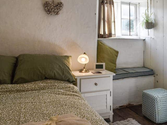 Double bedroom | Forge Cottage, Cullompton