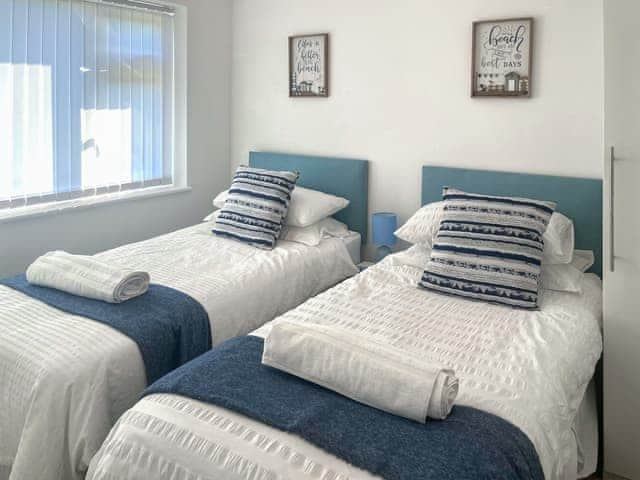 Twin bedroom | Sea Escape, Heacham