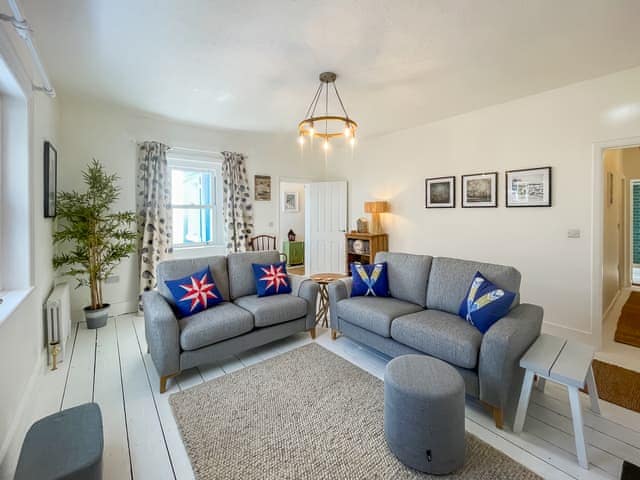 Living area | Top Deck - Seaside Getaways, Ventnor