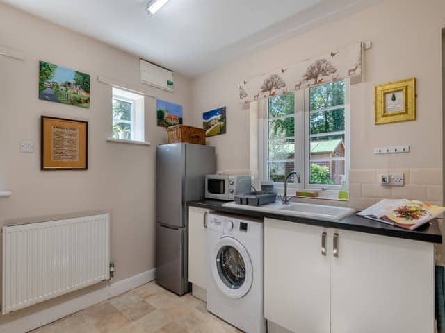 Kitchen | Bankside Cottage, Revesby, near Boston