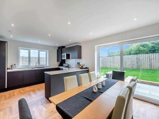 Dining Area | The Caddy&rsquo;s Lodge - The Drive Cottages, Bamburgh