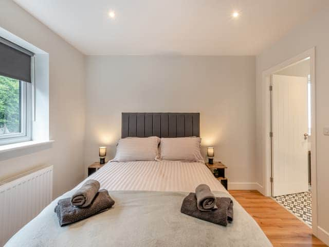 Double bedroom | The Caddy&rsquo;s Lodge - The Drive Cottages, Bamburgh