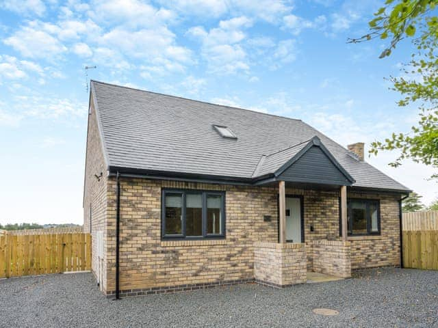 Exterior | The Caddy&rsquo;s Lodge - The Drive Cottages, Bamburgh