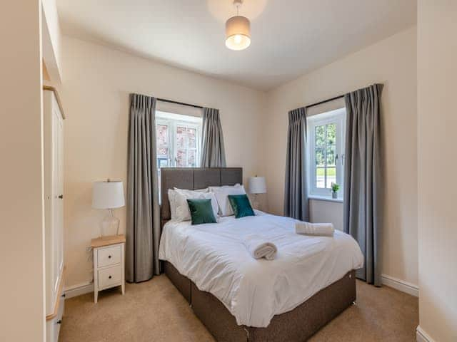 Double bedroom | No 3 - Carlisle - Tedsmore Hall Estate Properties, Oswestry