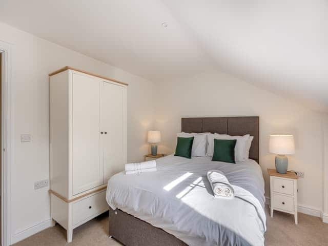 Double bedroom | No 3 - Carlisle - Tedsmore Hall Estate Properties, Oswestry