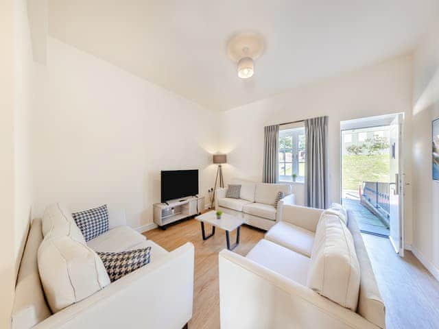 Living area | No 7 - Cheltenham - Tedsmore Hall Estate Properties, Oswestry