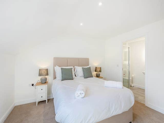 Double bedroom | No 7 - Cheltenham - Tedsmore Hall Estate Properties, Oswestry