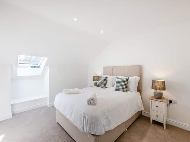 Double bedroom | Tedsmore Hall Estate properties - No 2 - Chepstow - Tedsmore Hall Estate Properties, Oswestry