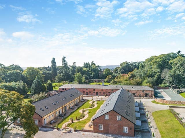 Exterior | Tedsmore Hall Estate properties - No 2 - Chepstow - Tedsmore Hall Estate Properties, Oswestry