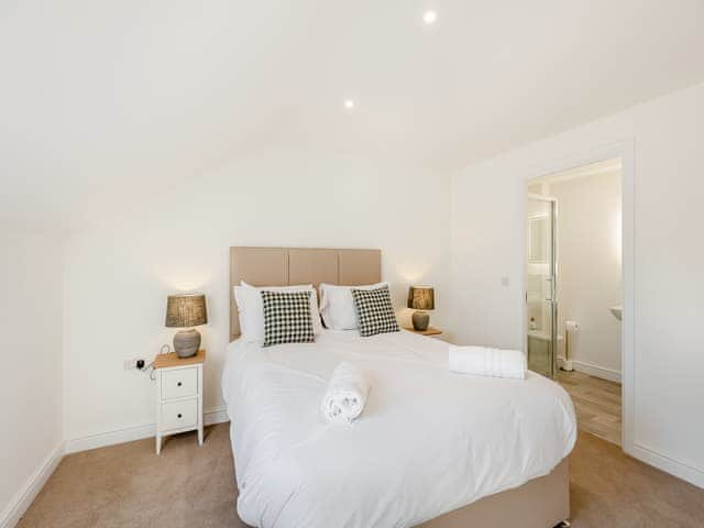 Double bedroom | No 4 - Kempton Park - Tedsmore Hall Estate properties, Oswestry