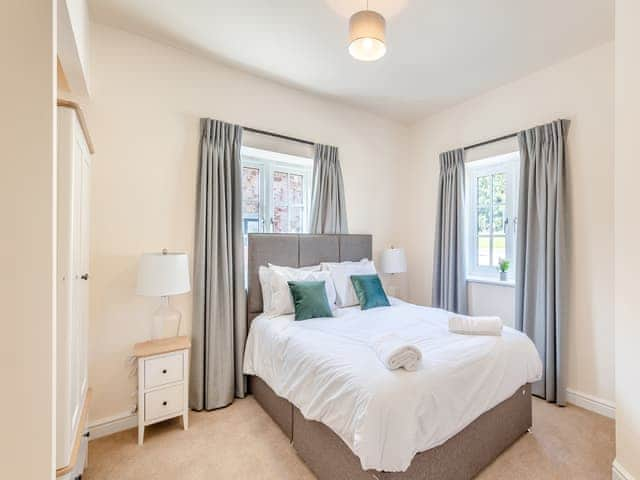 Double bedroom | No 10 - The Stables - Tedsmore Hall Estate Properties - Tedsmore Hall Estate Properties, Oswestry