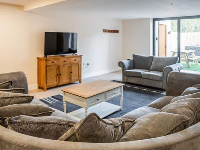 Living area | Bears Court- Bears Court Unit 8 - Bears Court, Little Rissington