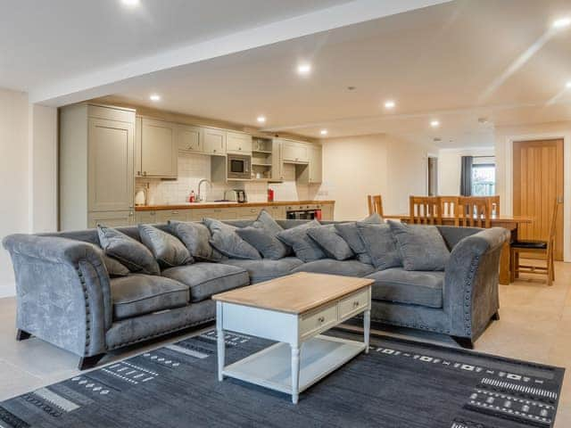 Living area | Bears Court- Bears Court Unit 8 - Bears Court, Little Rissington