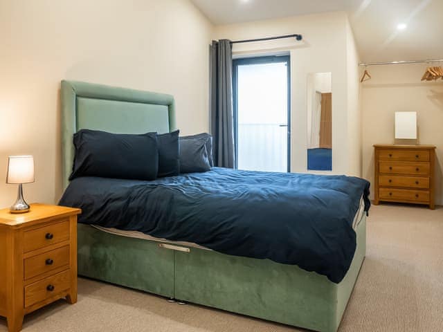 Double bedroom | Bears Court- Bears Court Unit 8 - Bears Court, Little Rissington