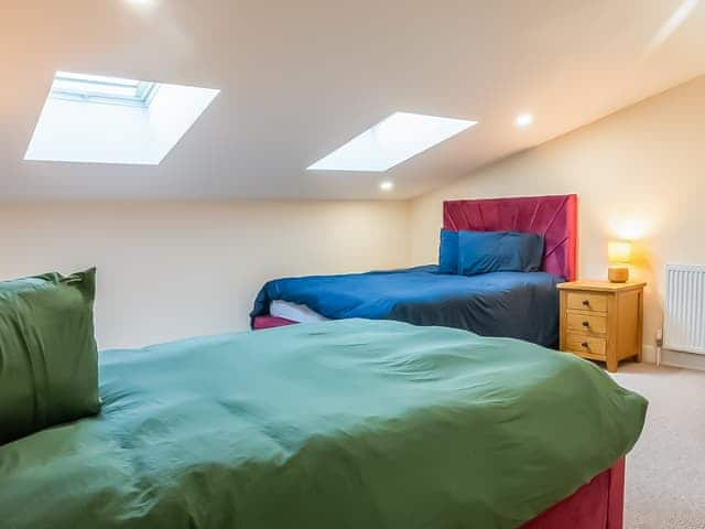 Double bedroom | Bears Court- Bears Court Unit 8 - Bears Court, Little Rissington