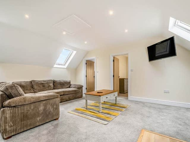 Open plan living space | Bears Court Apartment - Bears Court, Little Rissington