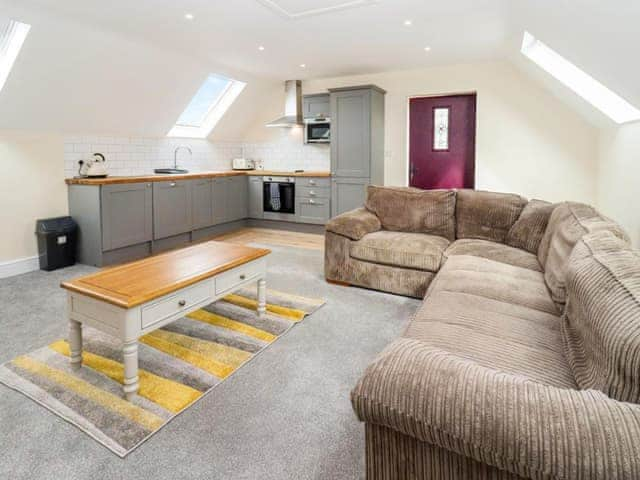 Open plan living space | Bears Court Apartment - Bears Court, Little Rissington