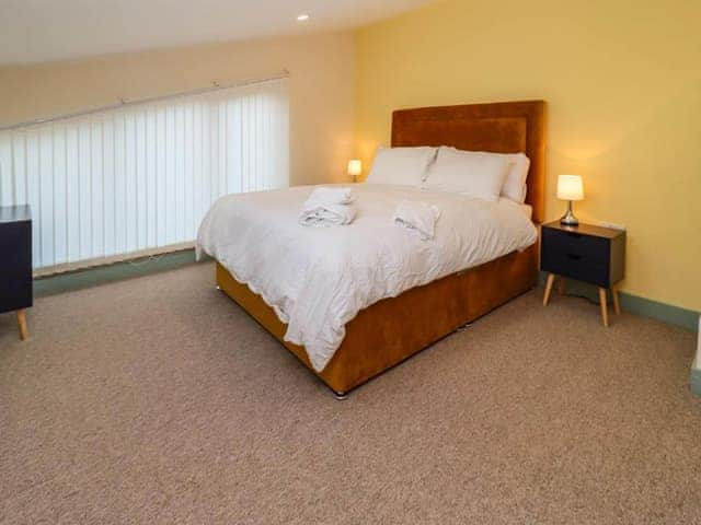 Double bedroom | Bears Court Unit 4 - Bears Court, Little Rissington