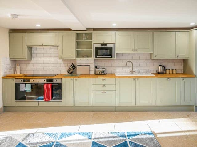 Kitchen | Bears Court Unit 5 - Bears Court, Little Rissington