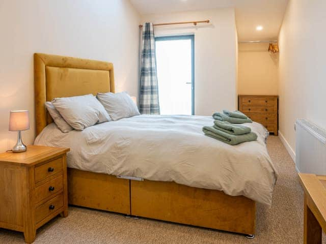 Double bedroom | Bears Court Unit 5 - Bears Court, Little Rissington