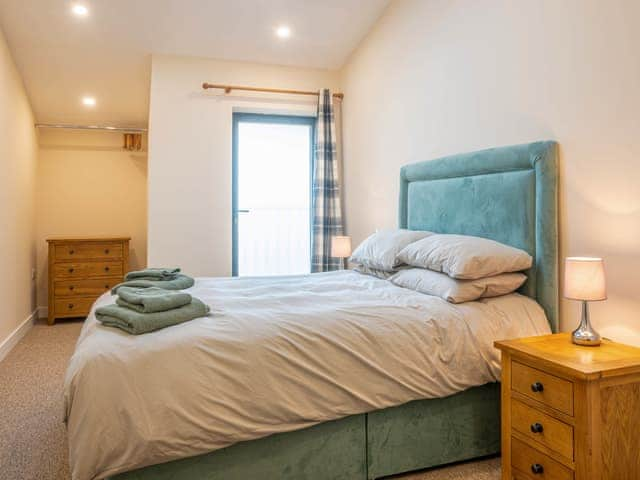 Double bedroom | Bears Court Unit 5 - Bears Court, Little Rissington